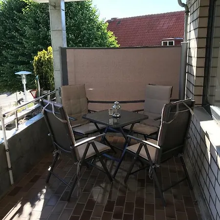 Kuestenbude Sonne Grömitz