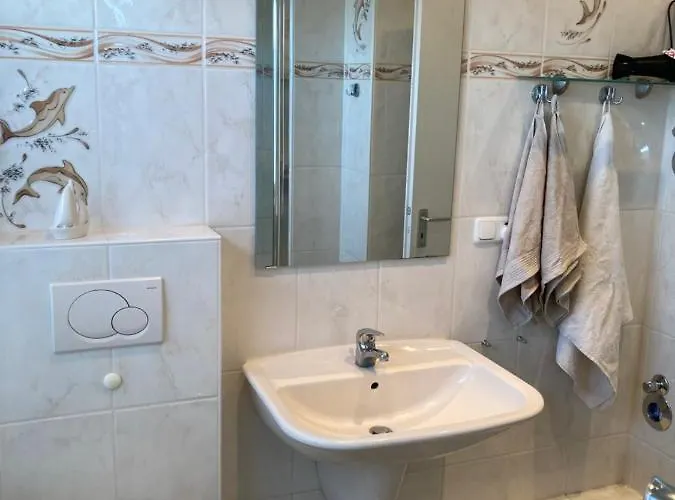 Kuestenbude Sonne * Grömitz